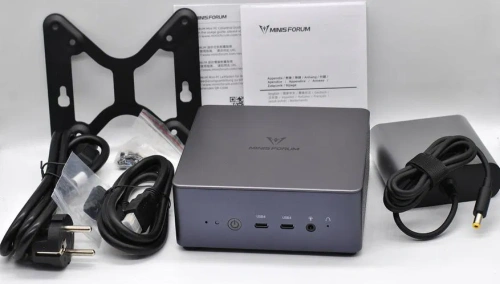 Мини ПК Minisforum Venus UM790 Pro AMD Ryzen 9 7940HS Barebone Черный