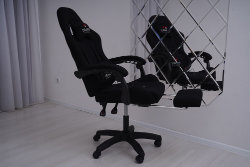 Игровое геймерское кресло Calviano 1584 Черный, ткань с подножкой