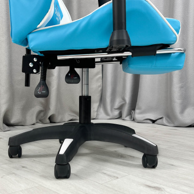 Игровое геймерское кресло Calviano 1585 Голубой, с подножкой